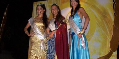 BELLEZAS. Reina Nacional y Princesas.