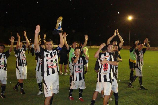 DESAHOGO. Sarmiento festejó en Coronel Moldes.